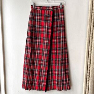 Vintage 1970s Red Plaid Wool Tartan Wrap Skirt with Button Detail, Size M